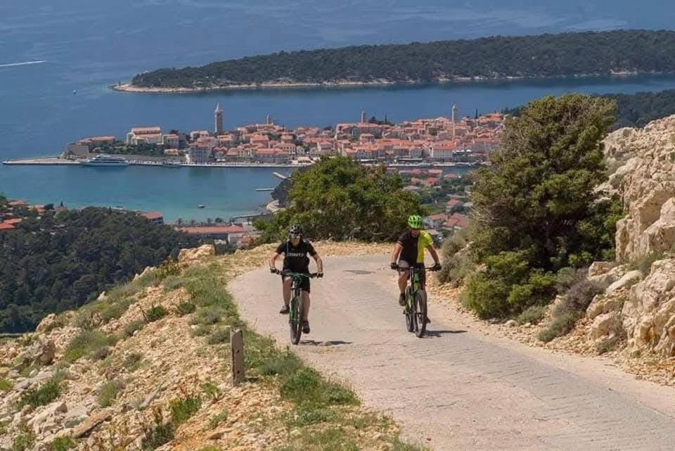 Apartman Belisima Deluxe Supetarska Draga Kültér fotó